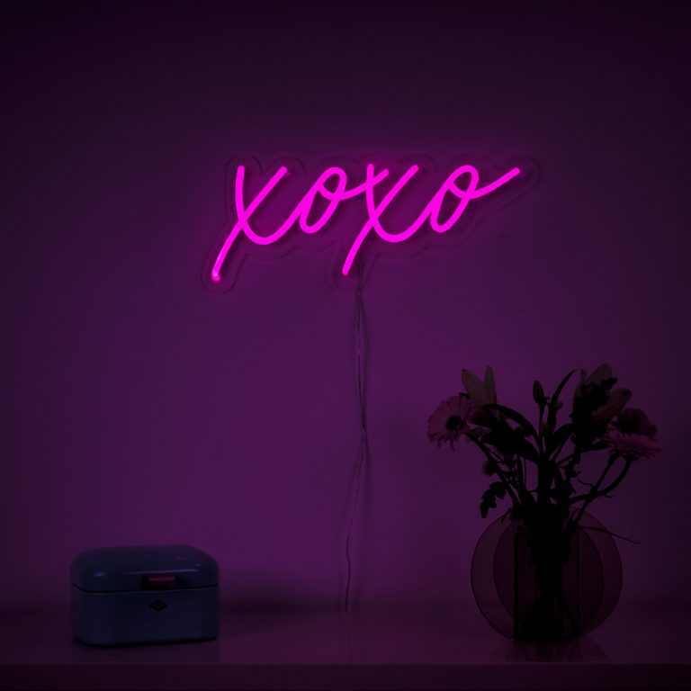 XOXO LED neon sign | Noalux | LED neon signs ⚡Handmade with love